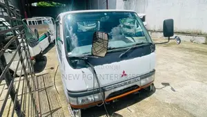Mitsubishi Canter Lorry Cabin 24v