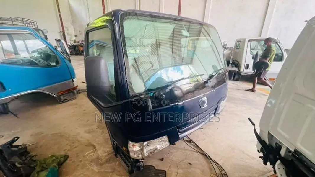Mazda Titan Lorry Cabin Wide 24v