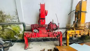 Unic Crane 2.2 T