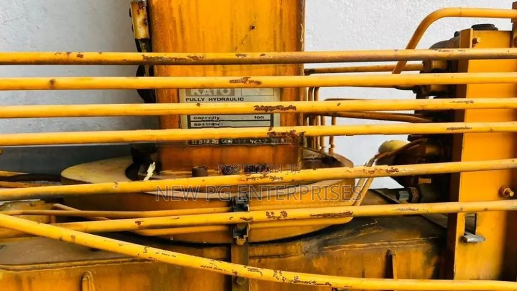 Kato Crane 2.2 T Yellow Truck-Mounted Boom