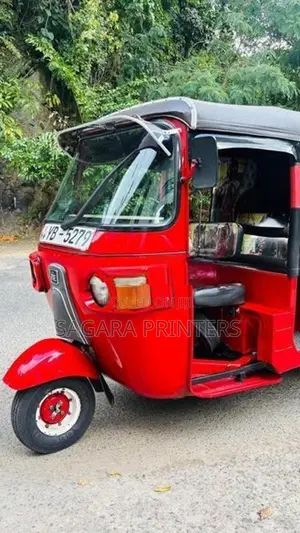 Bajaj RE 2010