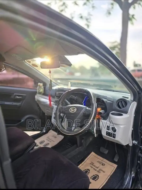 Daihatsu Mira 2017