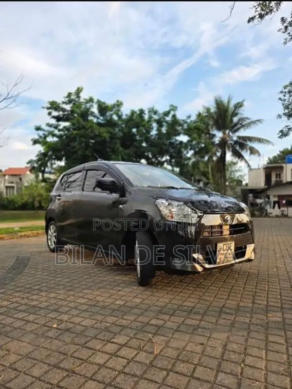 Daihatsu Mira 2017