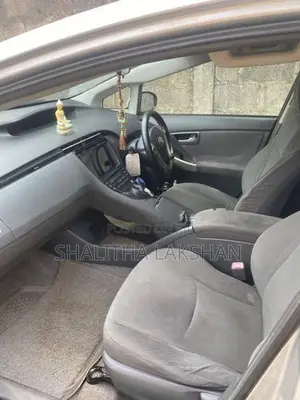 Toyota Prius 2012