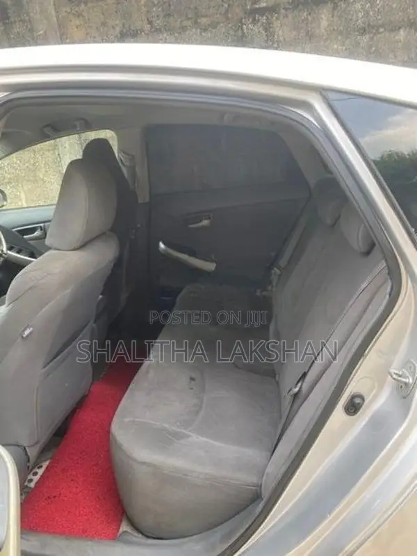 Toyota Prius 2012