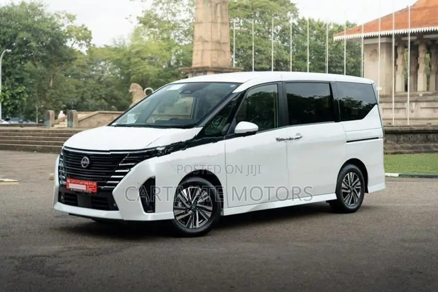 Nissan Serena e-POWER Highway star 2025