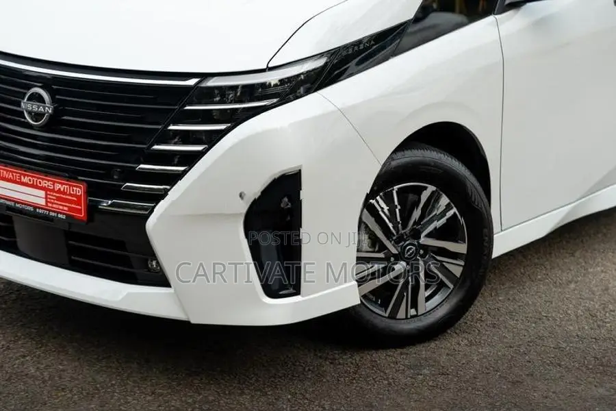 Nissan Serena e-POWER Highway star 2025