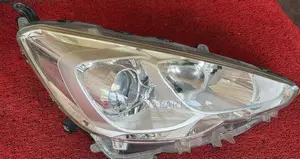 Toyota Aqua- Urban Head Light -52-291-Right