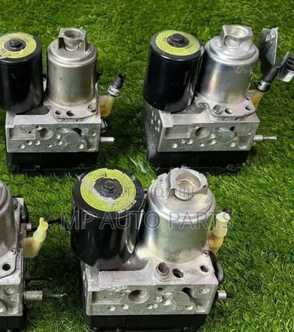 Toyota Prius 20 ABS Unit