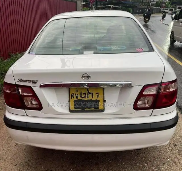Nissan Sunny N16 2001