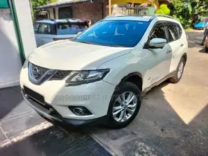 Nissan X-Trail 2015