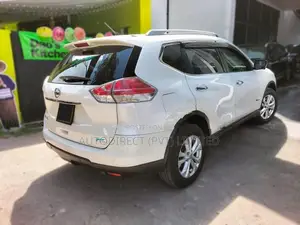 Nissan X-Trail 2015