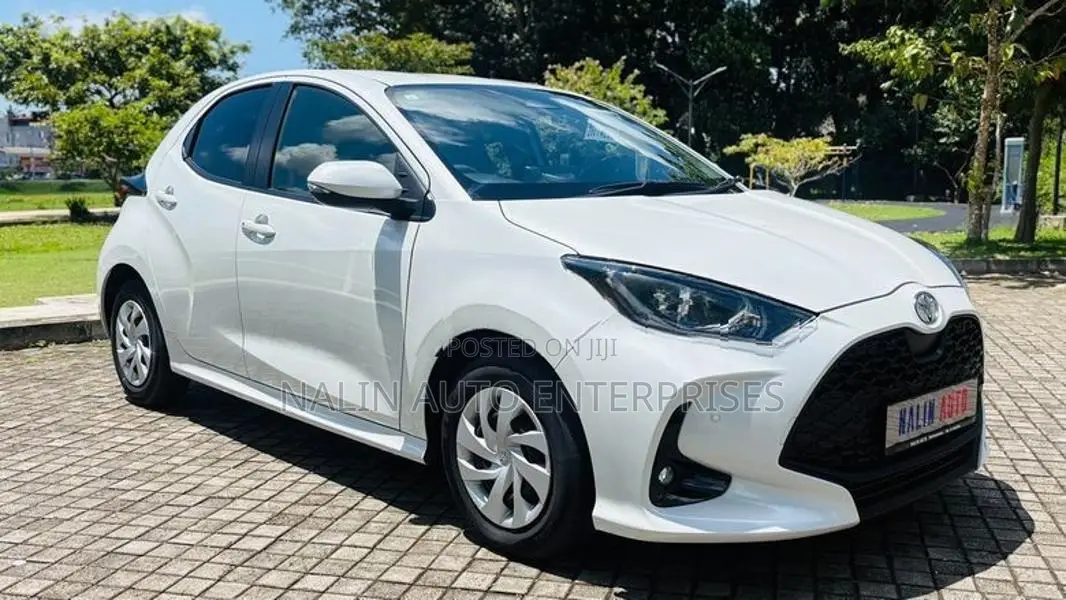 Toyota Yaris X Grade 2024