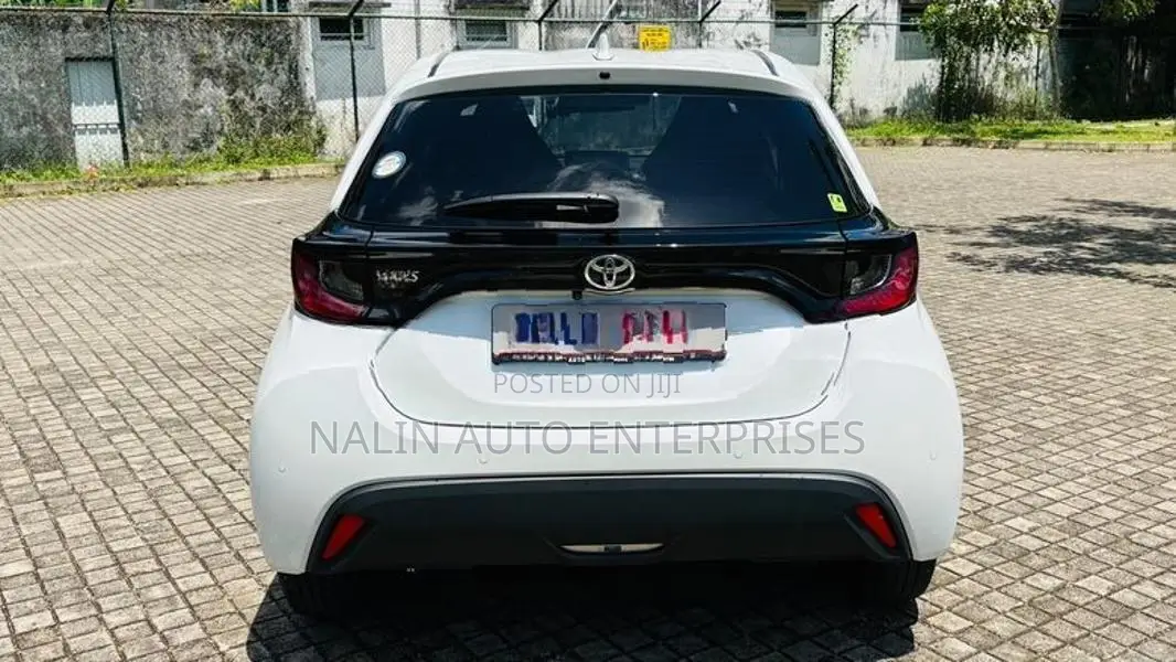 Toyota Yaris X Grade 2024