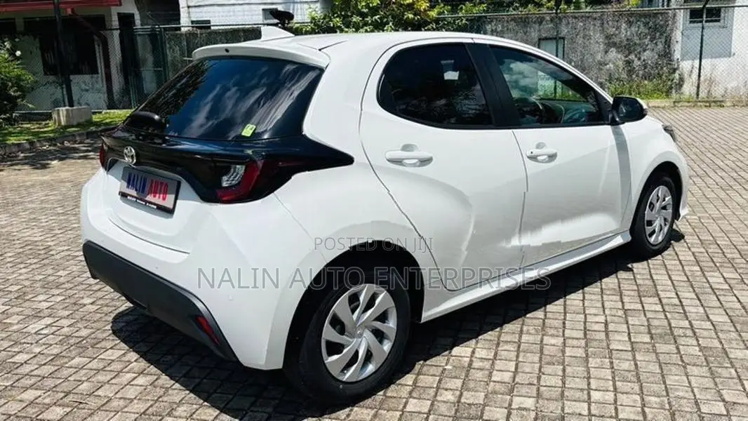 Toyota Yaris X Grade 2024