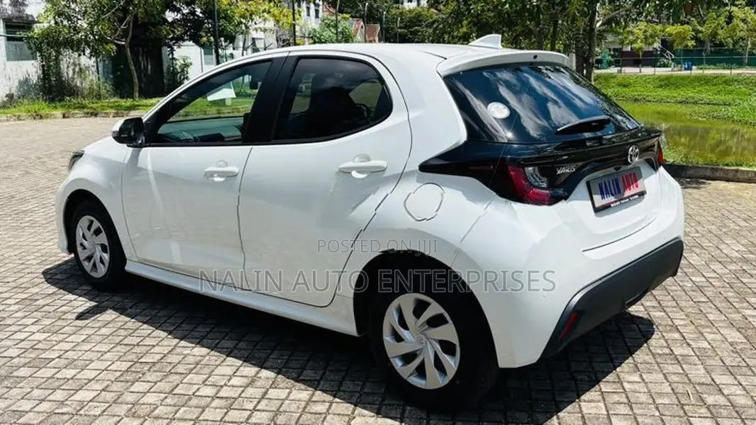 Toyota Yaris X Grade 2024
