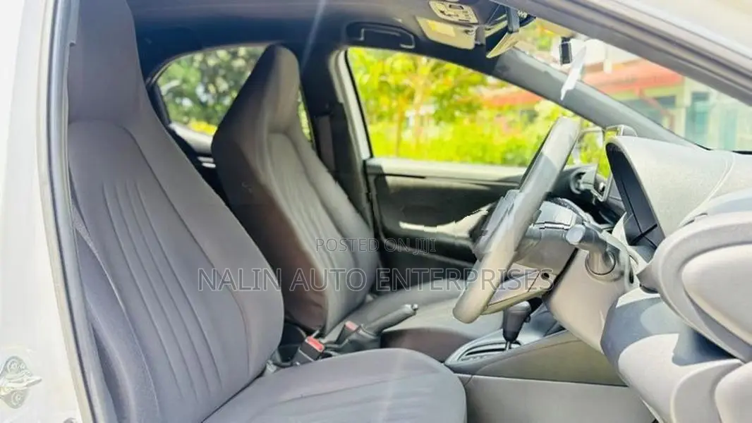 Toyota Yaris X Grade 2024