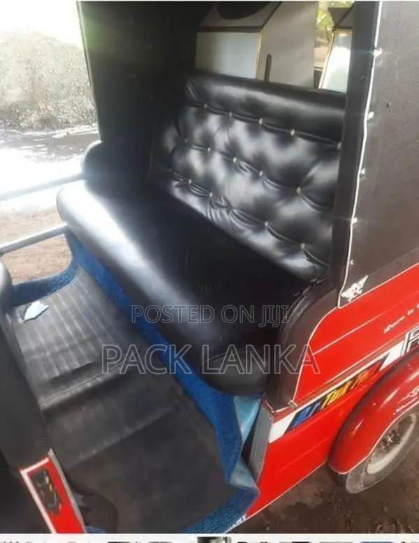 Bajaj RE 2005