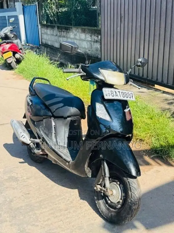Hero Pleasure Plus 2013