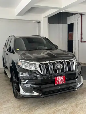 Toyota Land Cruiser Prado TX 150 2023
