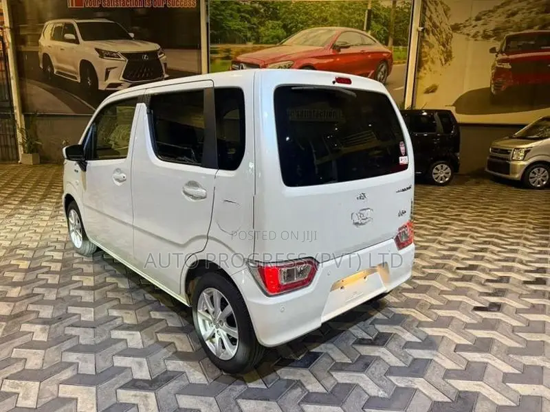 Suzuki Wagon R FX Hybrid 2025