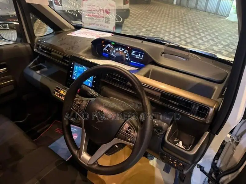 Suzuki Wagon R Custom Z 2025
