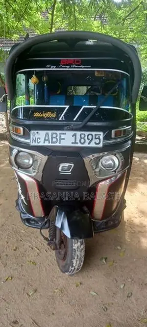 Bajaj RE ABF 2018