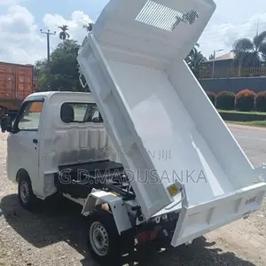 Daihatsu Hijet Tipper 2023