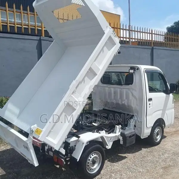 Daihatsu Hijet Tipper 2023