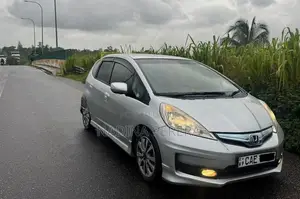 Honda Fit GP4 RS 2013