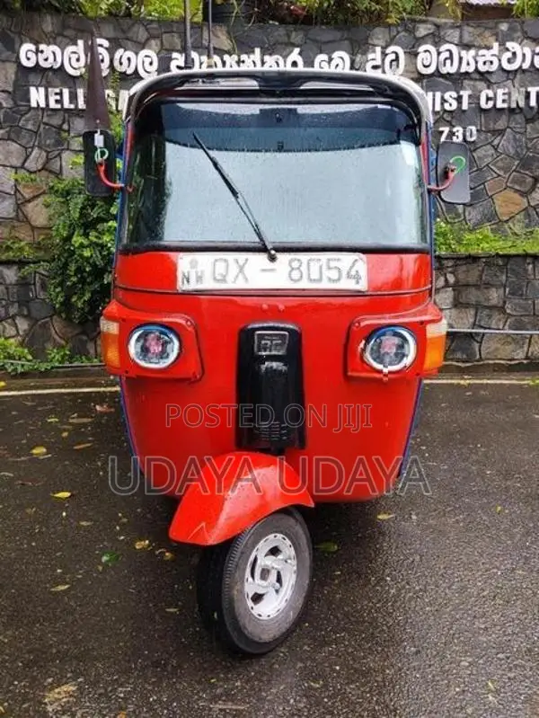 Bajaj RE QX 2011
