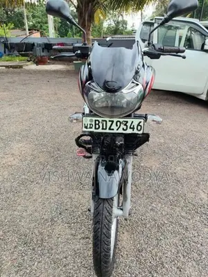 Bajaj Discover 125 2016