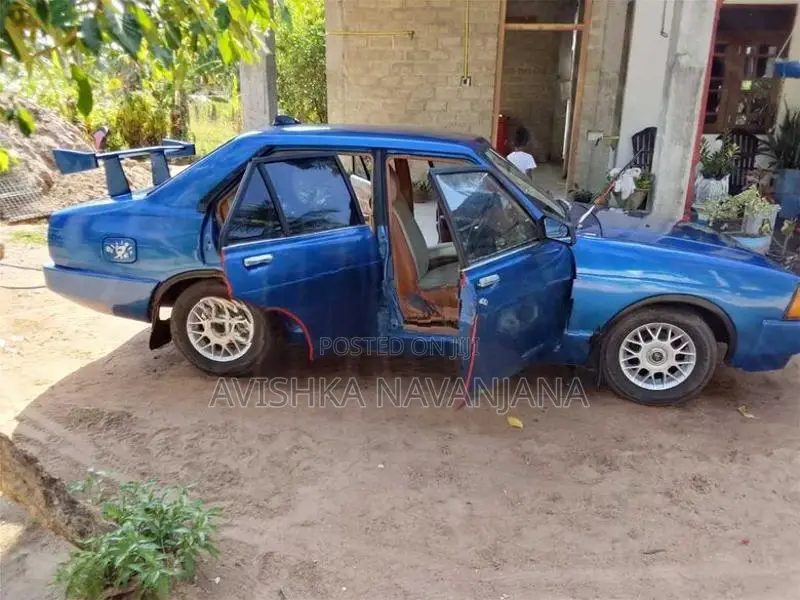 Nissan Bluebird 1982