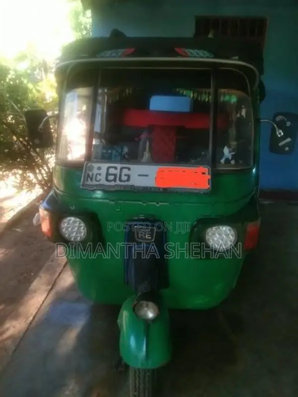 Bajaj RE 2001