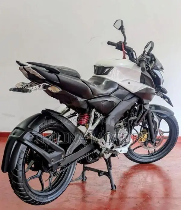Bajaj Pulsar NS160 NS 160 2017