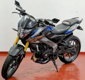 Bajaj Pulsar NS200 2025