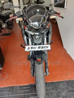 Bajaj Pulsar N160 2025