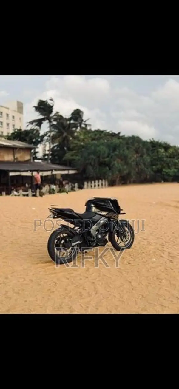 Bajaj Pulsar NS200 2025