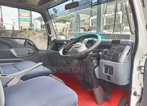 Mitsubishi Canter Single Wheel 2015