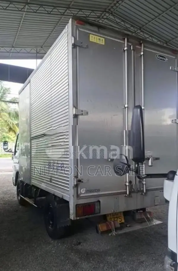 Mitsubishi Canter Single Wheel 2015