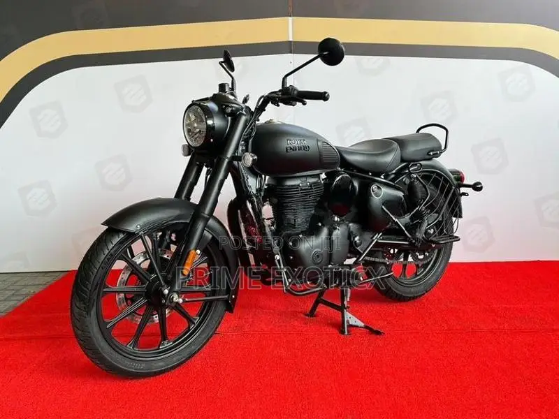 Royal Enfield Classic 350 Stealth Black 2026