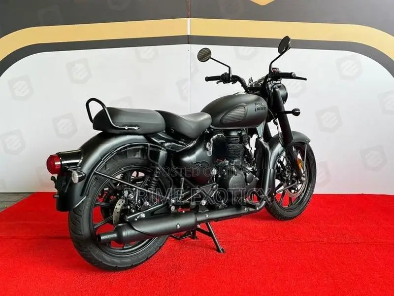 Royal Enfield Classic 350 Stealth Black 2026