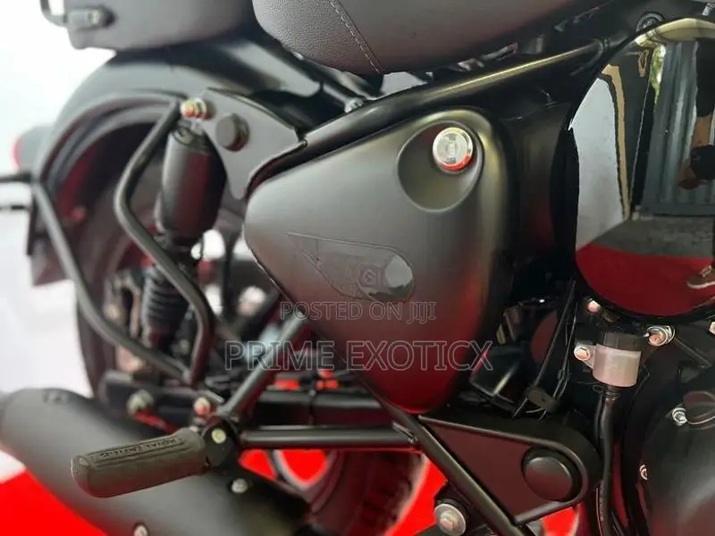 Royal Enfield Classic 350 Stealth Black 2026