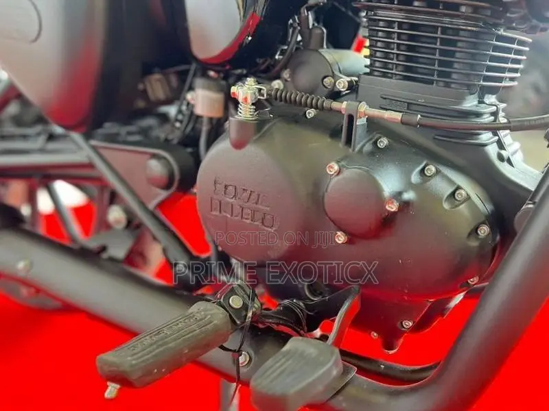 Royal Enfield Classic 350 Stealth Black 2026