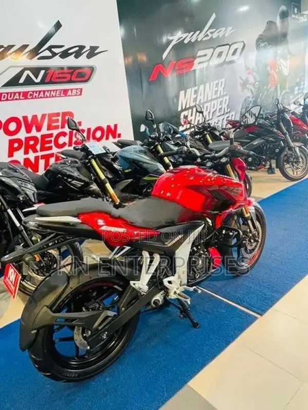 Bajaj Pulsar N160 Premium 2026