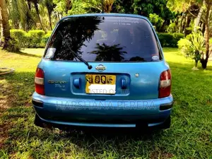 Nissan March K11 2000
