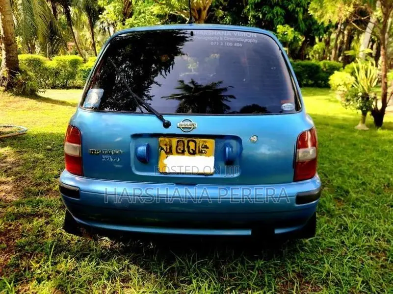 Nissan March K11 2000