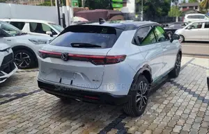 Honda Vezel Z Play Moonroof 2026