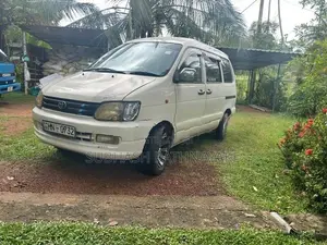 Toyota Noah 1998