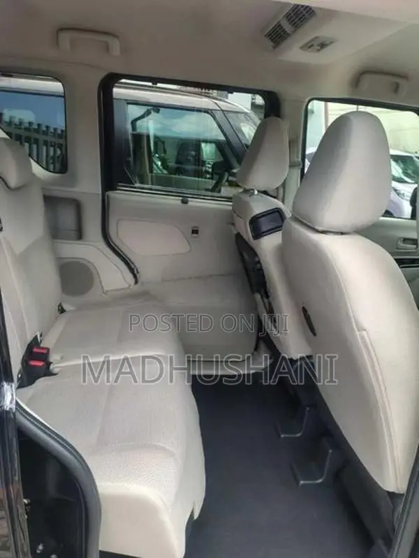 Mitsubishi eK Space 2024